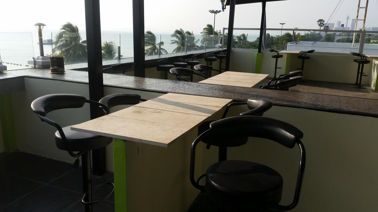 Hôtel Barfly Pattaya à Jomtien Beach Extérieur photo